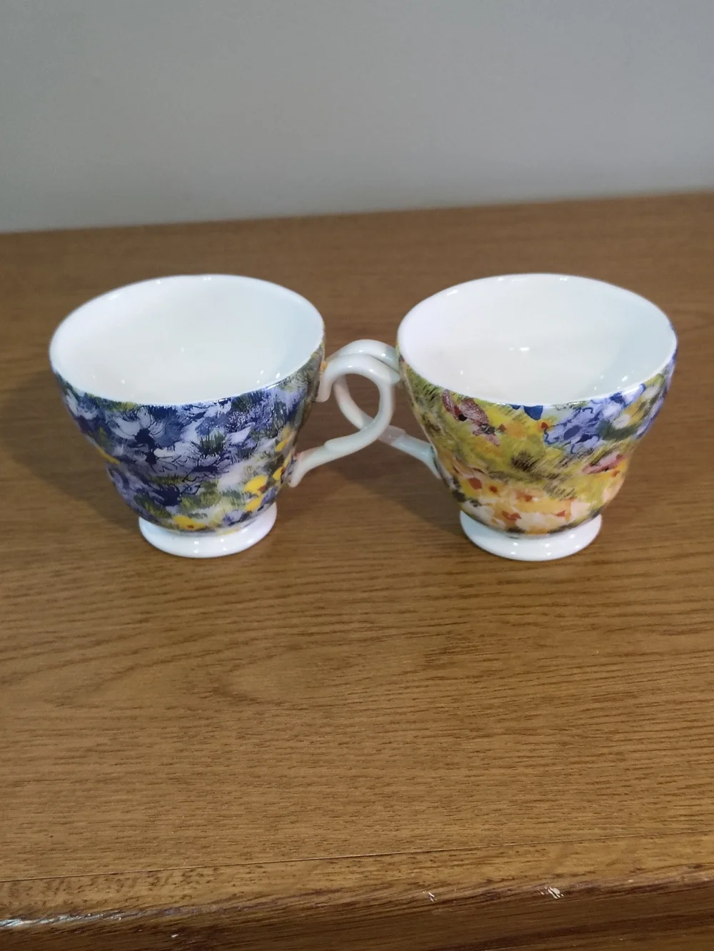 Floral Pattern Tea Cup & Saucer - Multicolor Set (2)